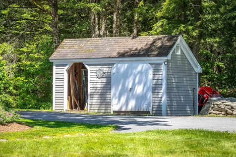 157 Old Sawmill Road Londonderry VT 05148