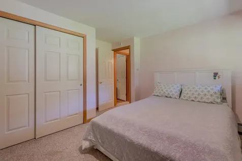 157 Old Sawmill Road Londonderry VT 05148