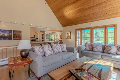 157 Old Sawmill Road Londonderry VT 05148