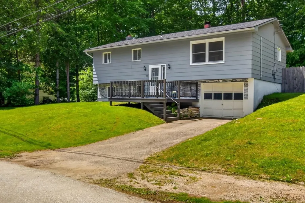 59 Cramton Avenue Rutland City VT 05701