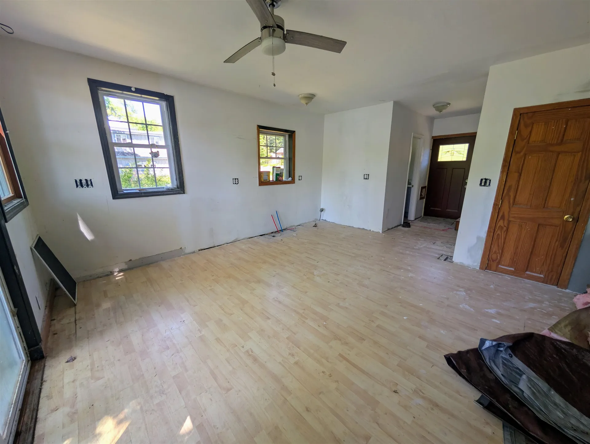 23 Penn Avenue Deerfield NH 03037