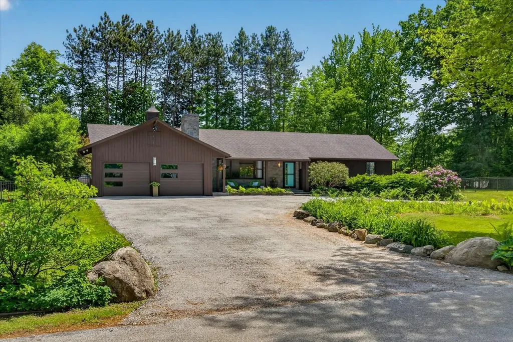 431 Brookwood Mendon VT 05701