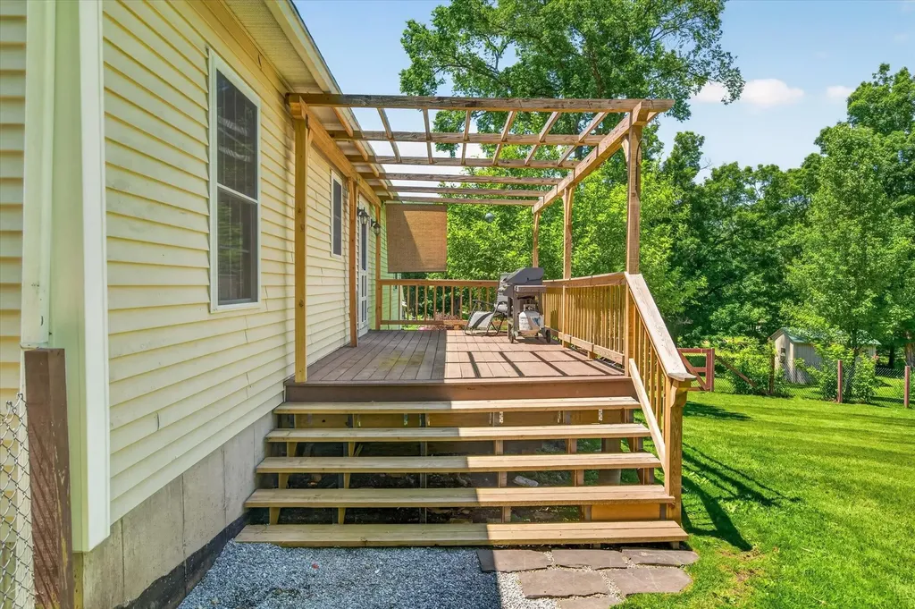 121 Hull Avenue Wallingford VT 05773