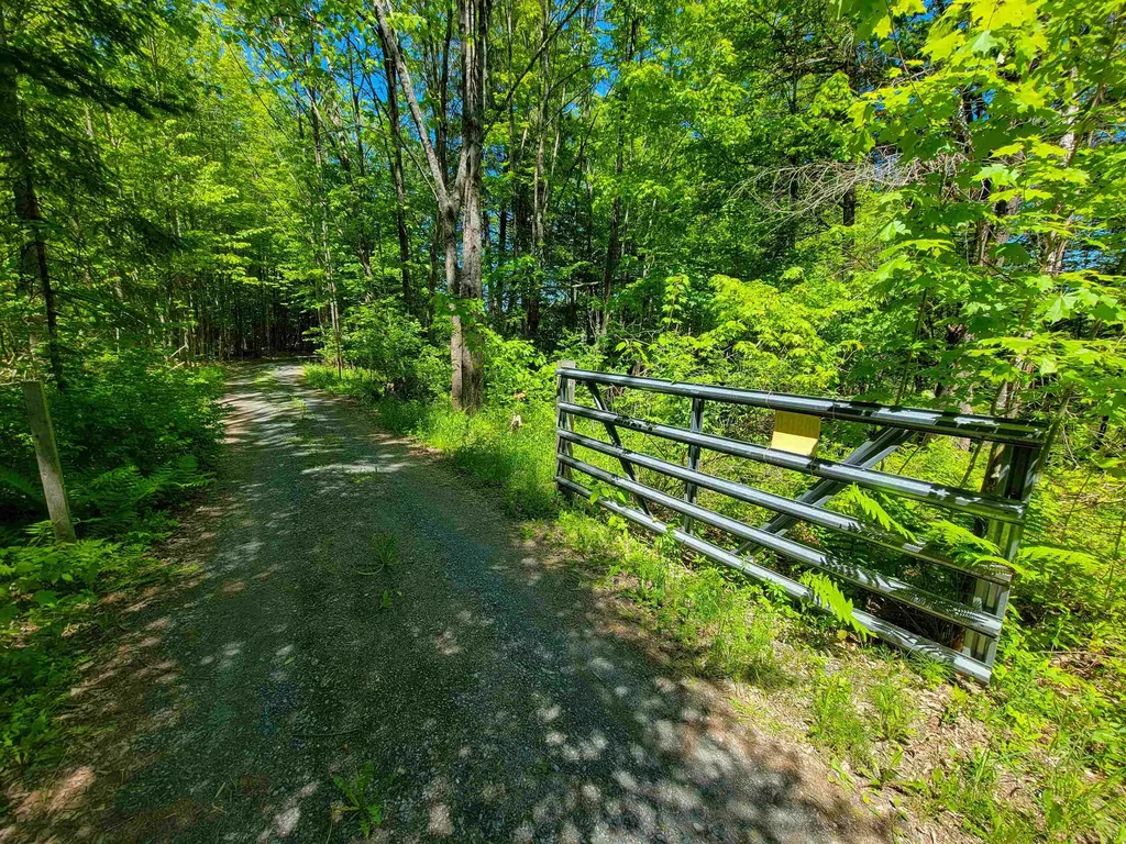 310 Sky Farm Lane Barnet VT 05821