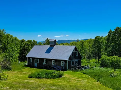 310 Sky Farm Lane Barnet VT 05821