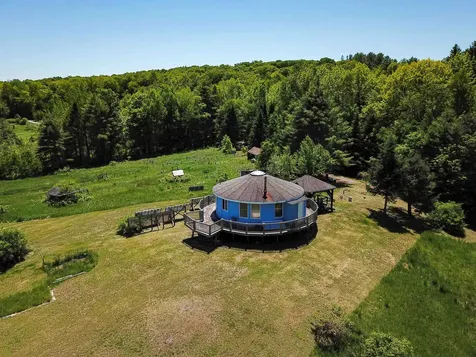 310 Sky Farm Lane Barnet VT 05821