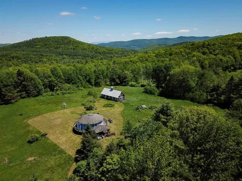 310 Sky Farm Lane Barnet VT 05821