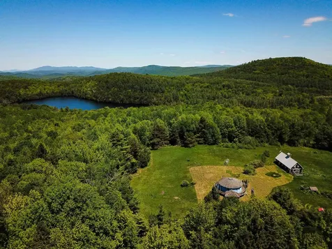310 Sky Farm Lane Barnet VT 05821