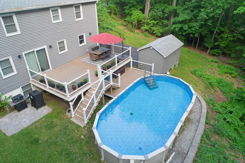 19 Claire Avenue Derry NH 03038