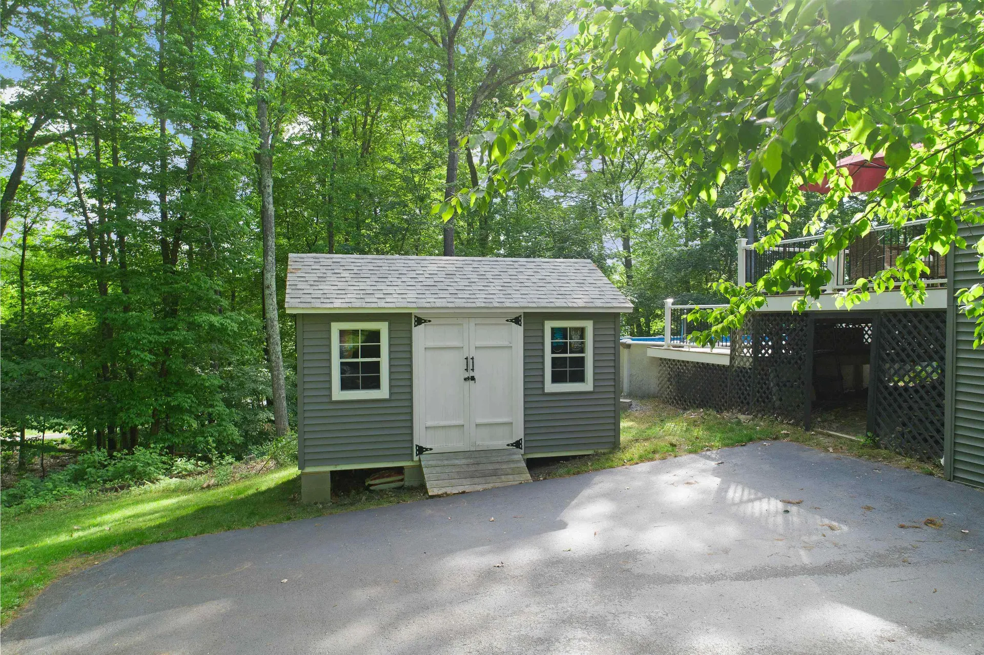 19 Claire Avenue Derry NH 03038