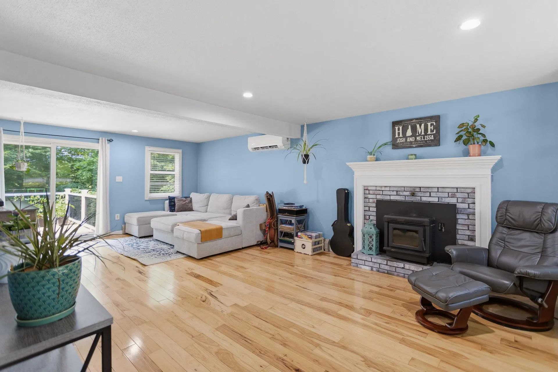19 Claire Avenue Derry NH 03038