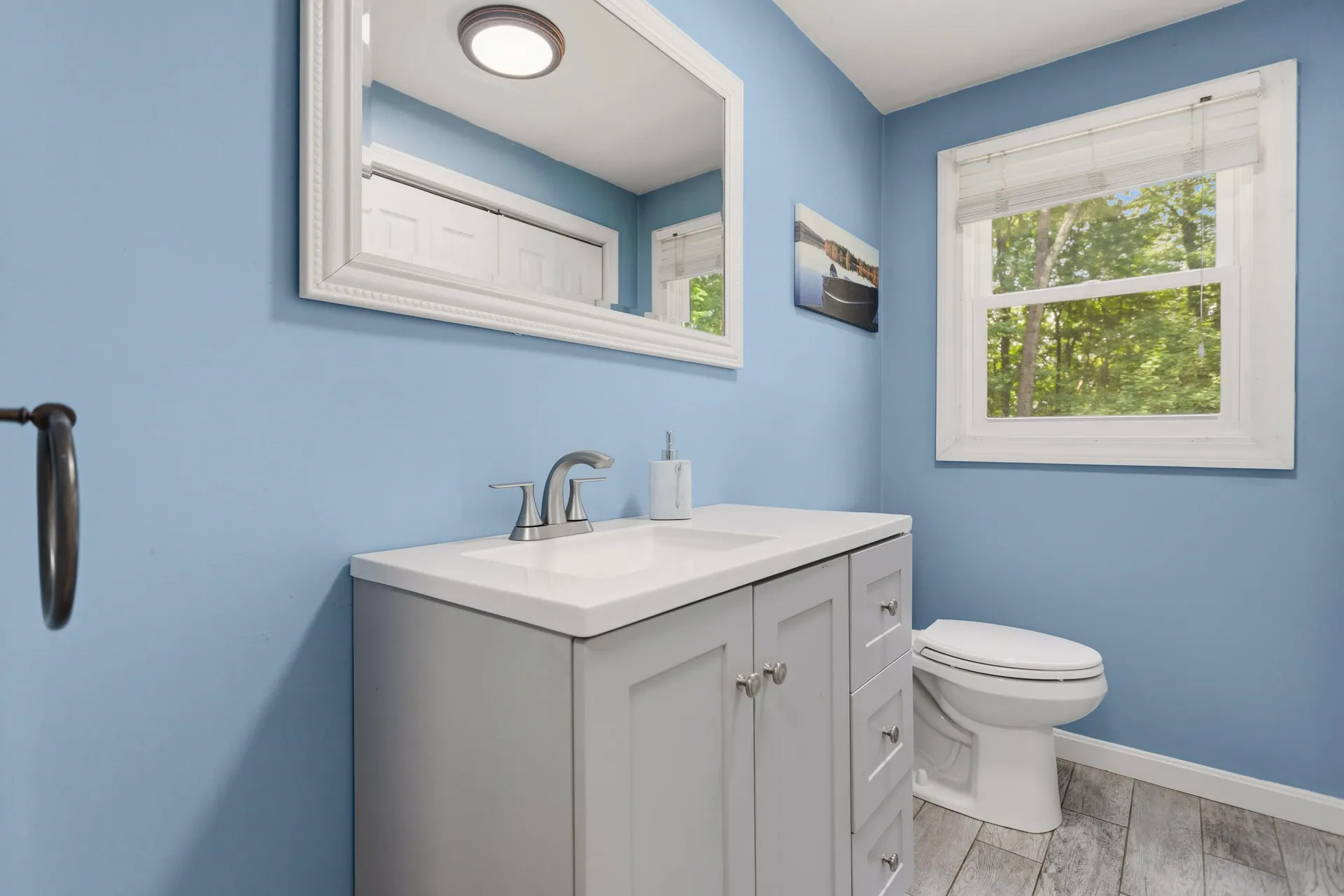 19 Claire Avenue Derry NH 03038