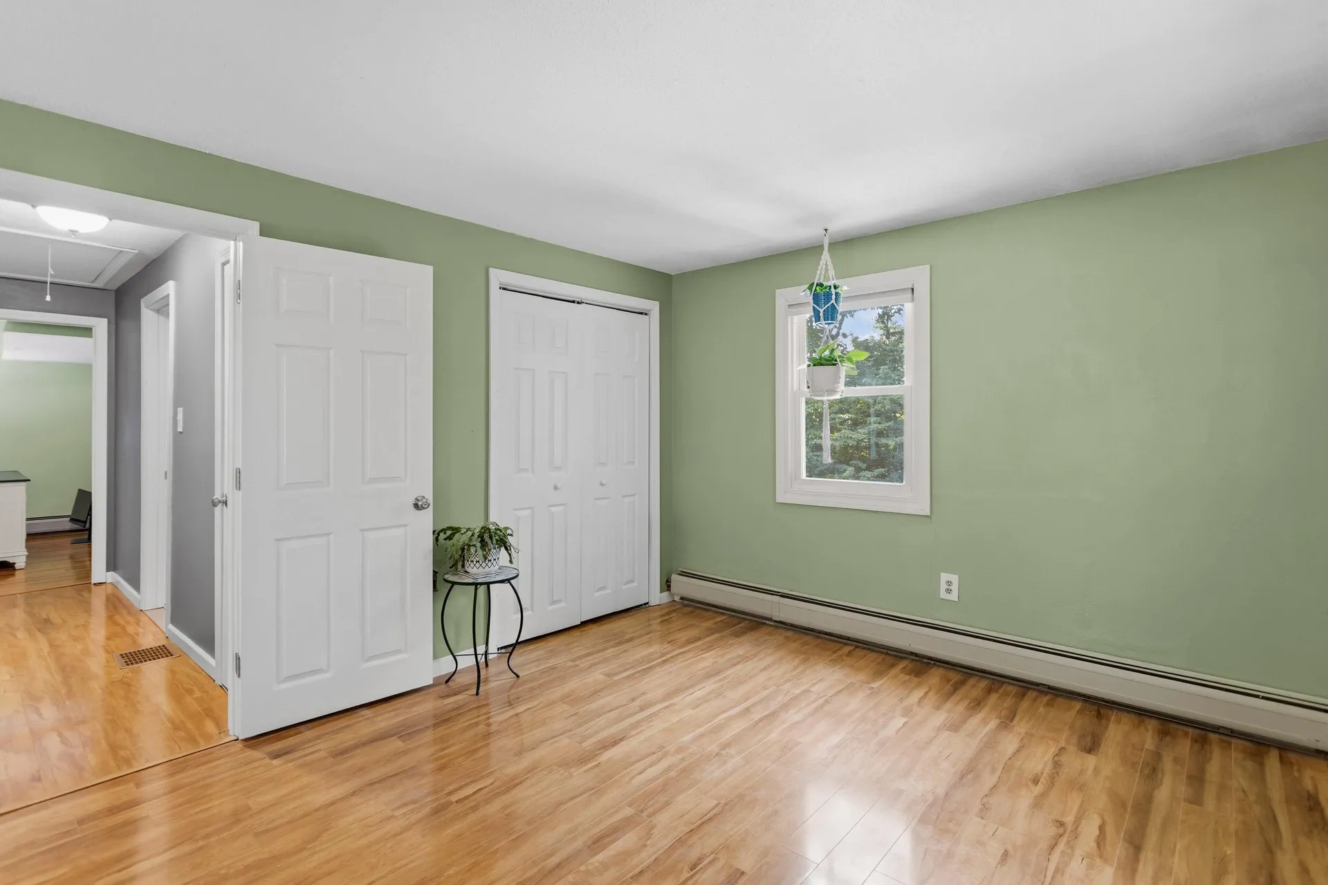 19 Claire Avenue Derry NH 03038