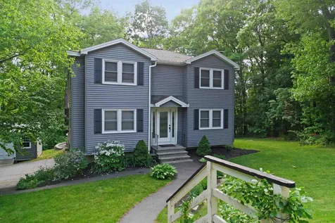 19 Claire Avenue Derry NH 03038