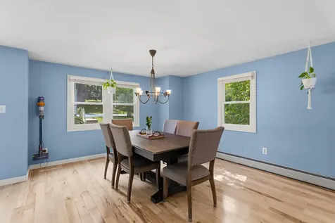 19 Claire Avenue Derry NH 03038