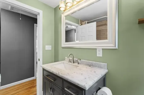 19 Claire Avenue Derry NH 03038