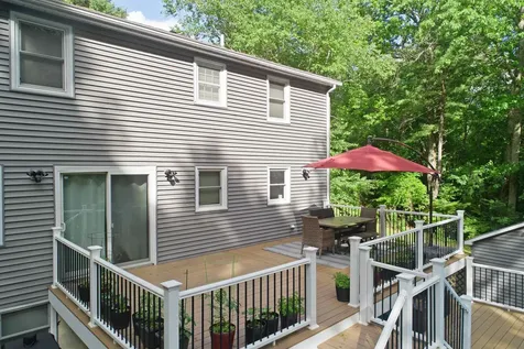 19 Claire Avenue Derry NH 03038