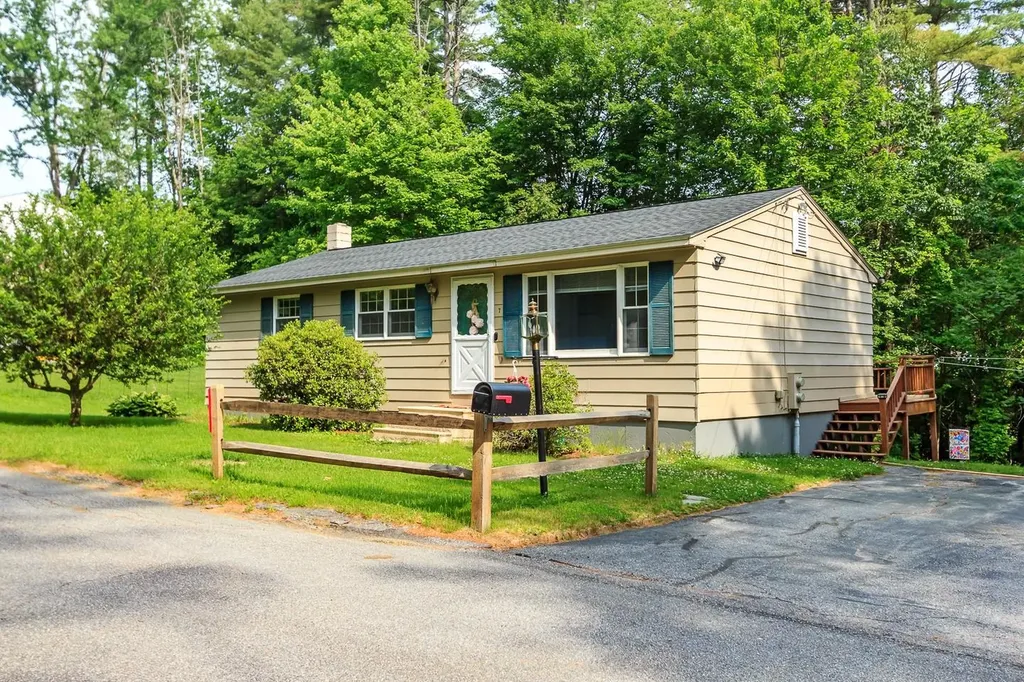 7 Shannon Court Newport NH 03773