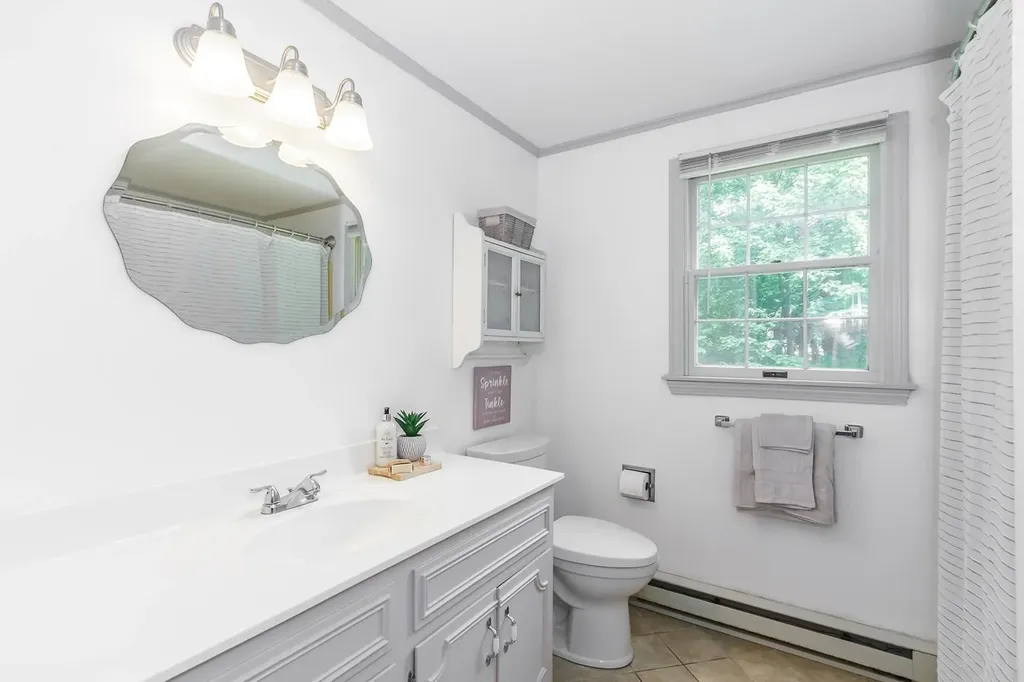 7 Shannon Court Newport NH 03773