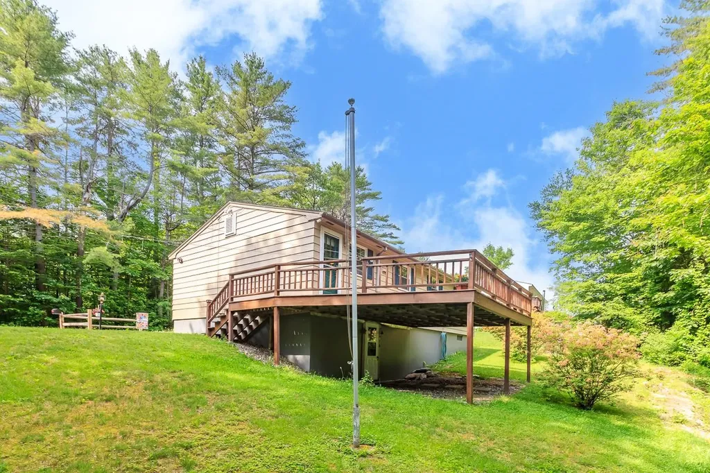7 Shannon Court Newport NH 03773