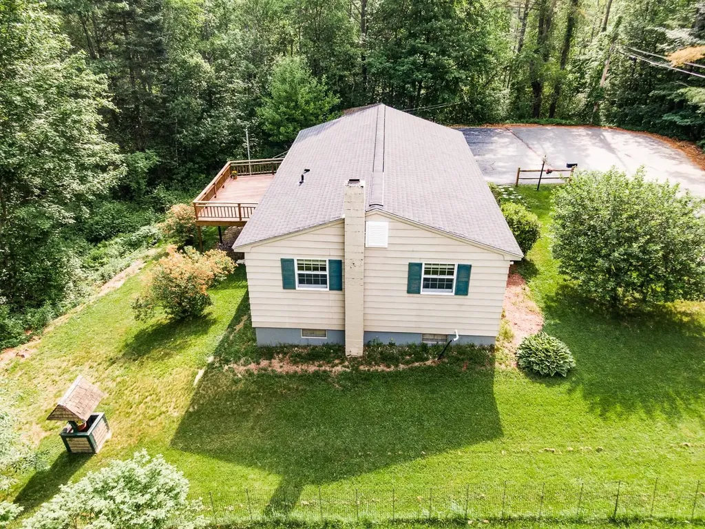 7 Shannon Court Newport NH 03773