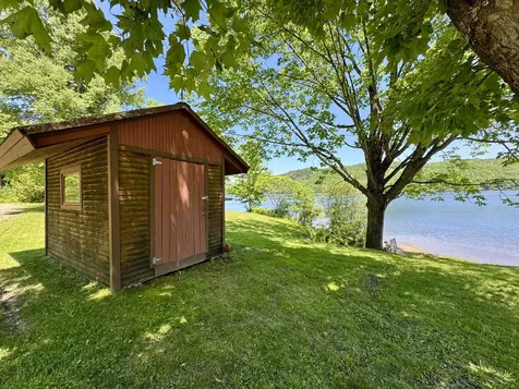 140 Lakeside Lane Barton VT 05839