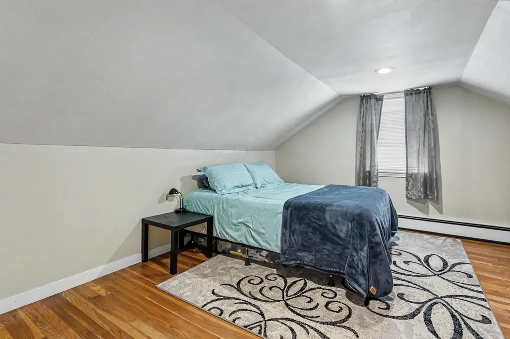 213 Bourne Street Manchester NH 03013