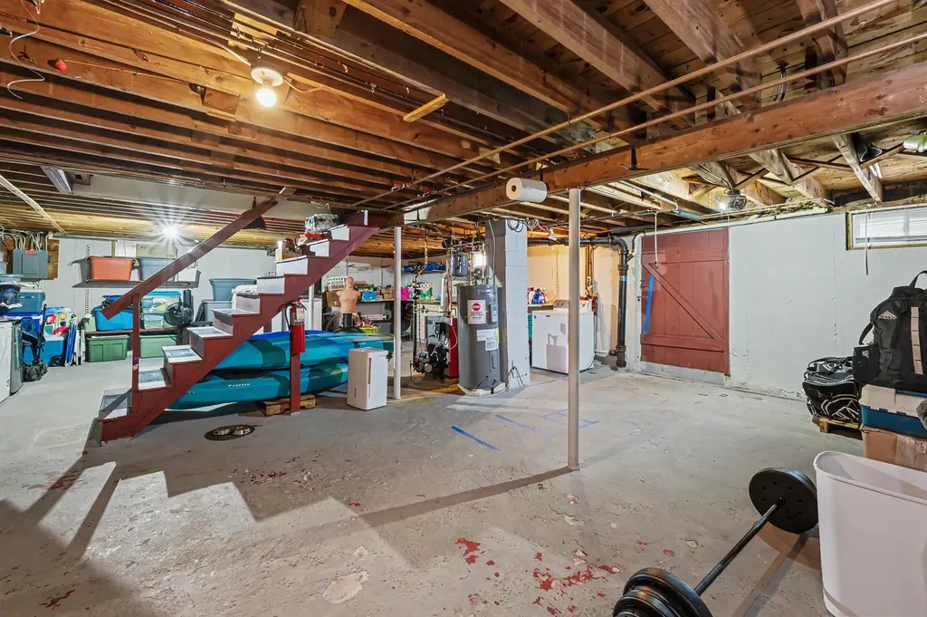 213 Bourne Street Manchester NH 03013