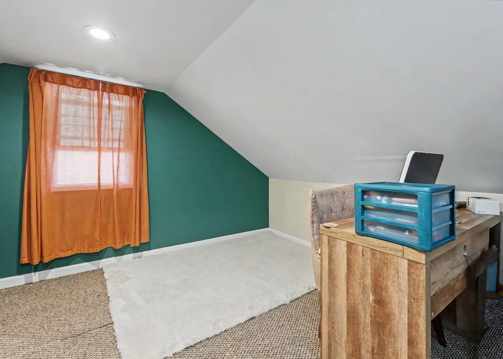 213 Bourne Street Manchester NH 03013