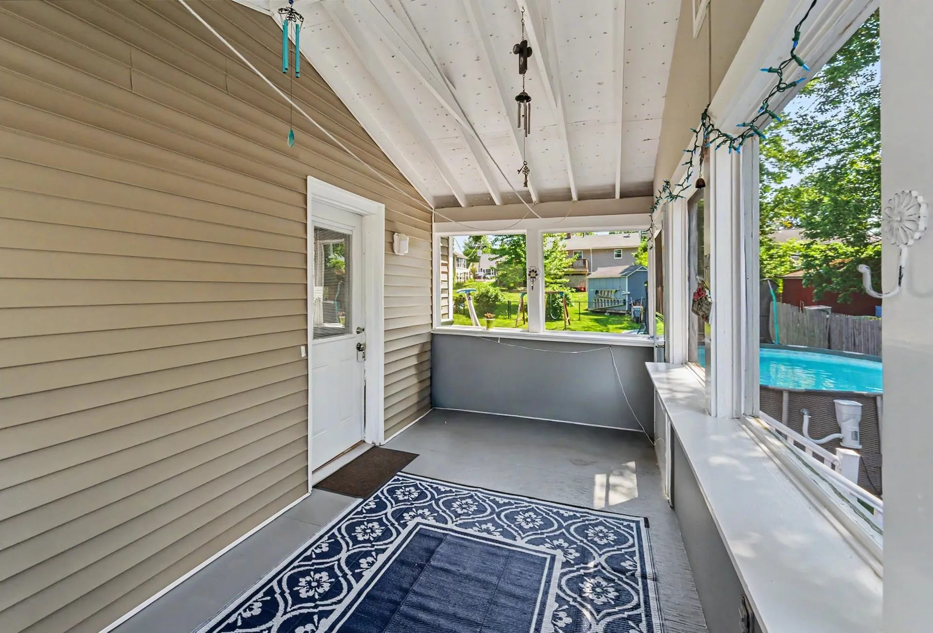 213 Bourne Street Manchester NH 03013