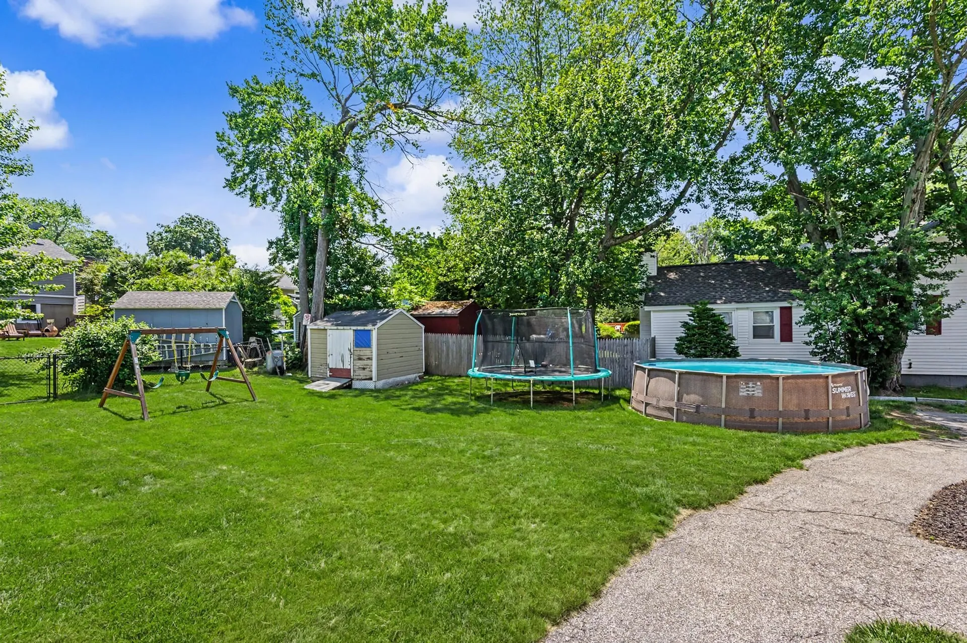 213 Bourne Street Manchester NH 03013