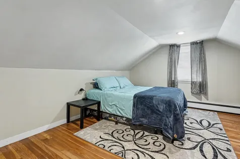 213 Bourne Street Manchester NH 03013
