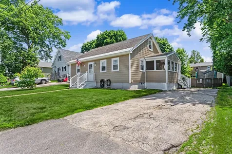 213 Bourne Street Manchester NH 03013