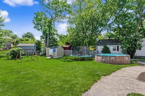 213 Bourne Street Manchester NH 03013