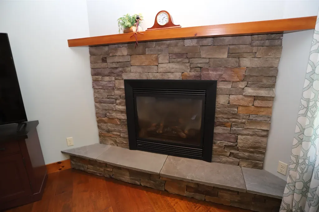 905 Dairninaka Drive Derby VT 05829