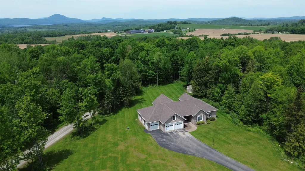 905 Dairninaka Drive Derby VT 05829