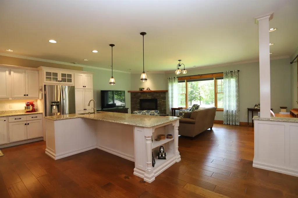 905 Dairninaka Drive Derby VT 05829