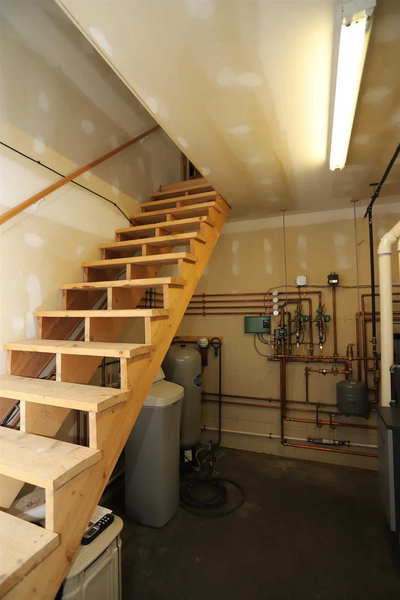 905 Dairninaka Drive Derby VT 05829