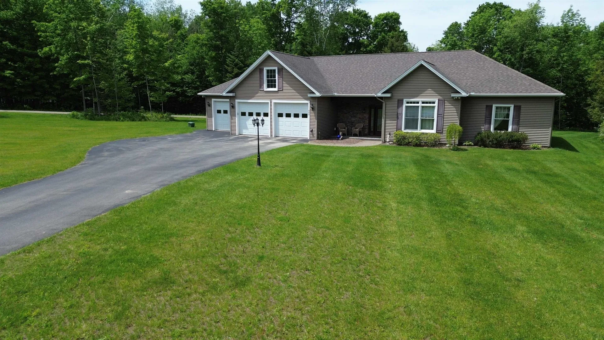 905 Dairninaka Drive Derby VT 05829