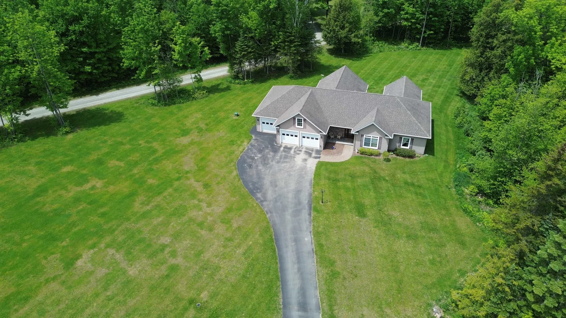 905 Dairninaka Drive Derby VT 05829