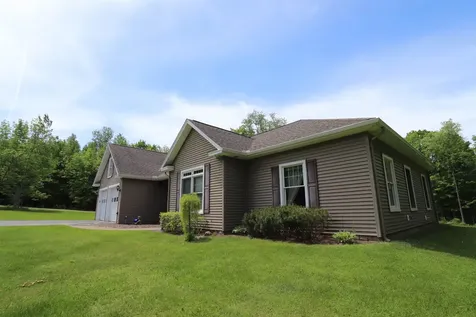 905 Dairninaka Drive Derby VT 05829
