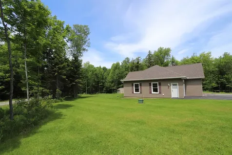 905 Dairninaka Drive Derby VT 05829