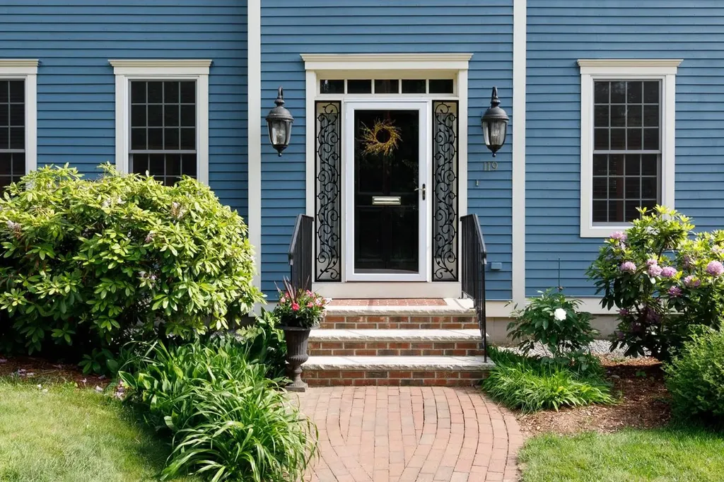 119 Lexington Avenue Manchester NH 03104