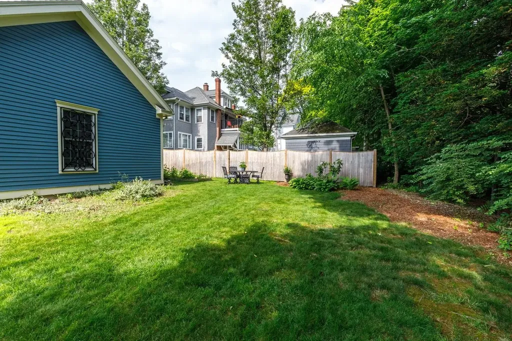 119 Lexington Avenue Manchester NH 03104