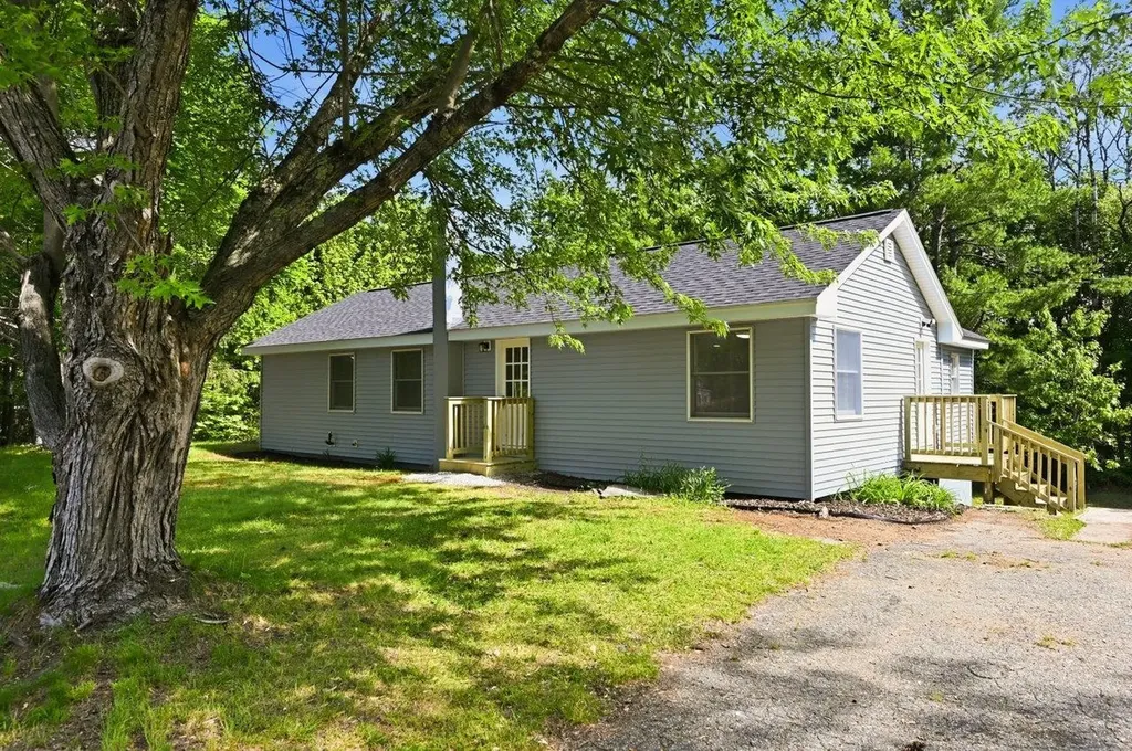 78 Crowhill Road Rochester NH 03868
