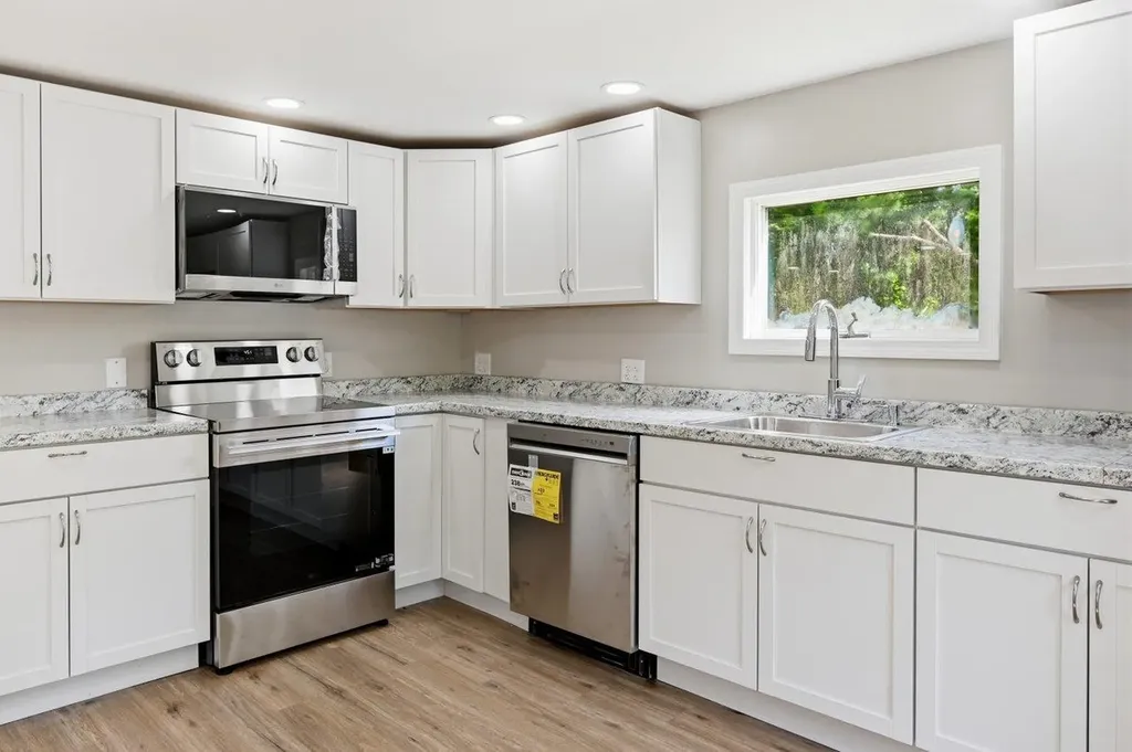 78 Crowhill Road Rochester NH 03868