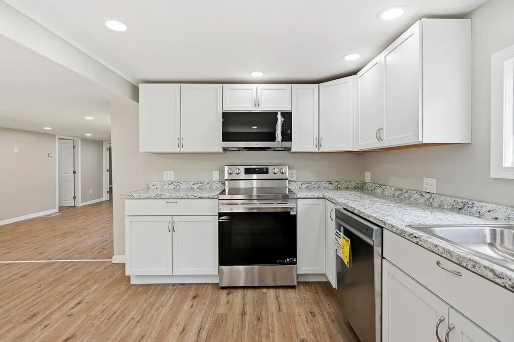 78 Crowhill Road Rochester NH 03868