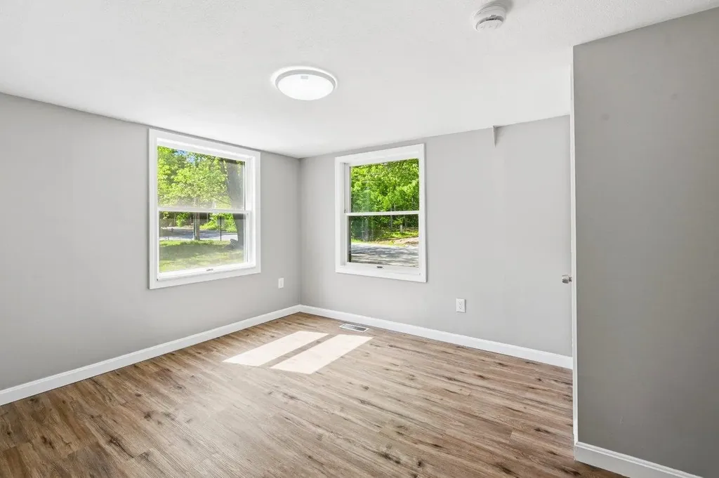78 Crowhill Road Rochester NH 03868
