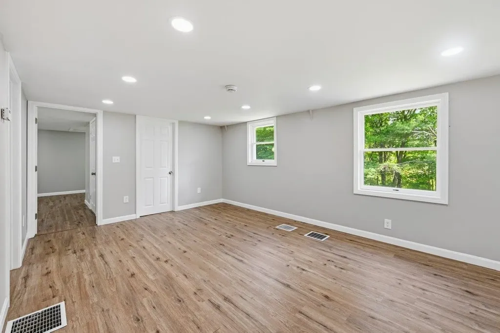 78 Crowhill Road Rochester NH 03868