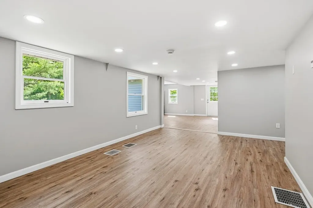 78 Crowhill Road Rochester NH 03868